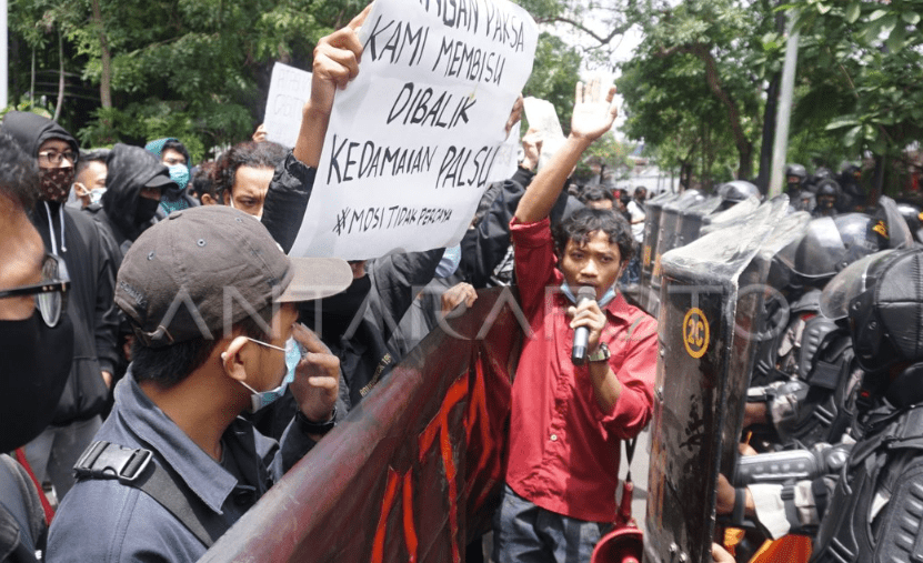 Demo Mahasiswa